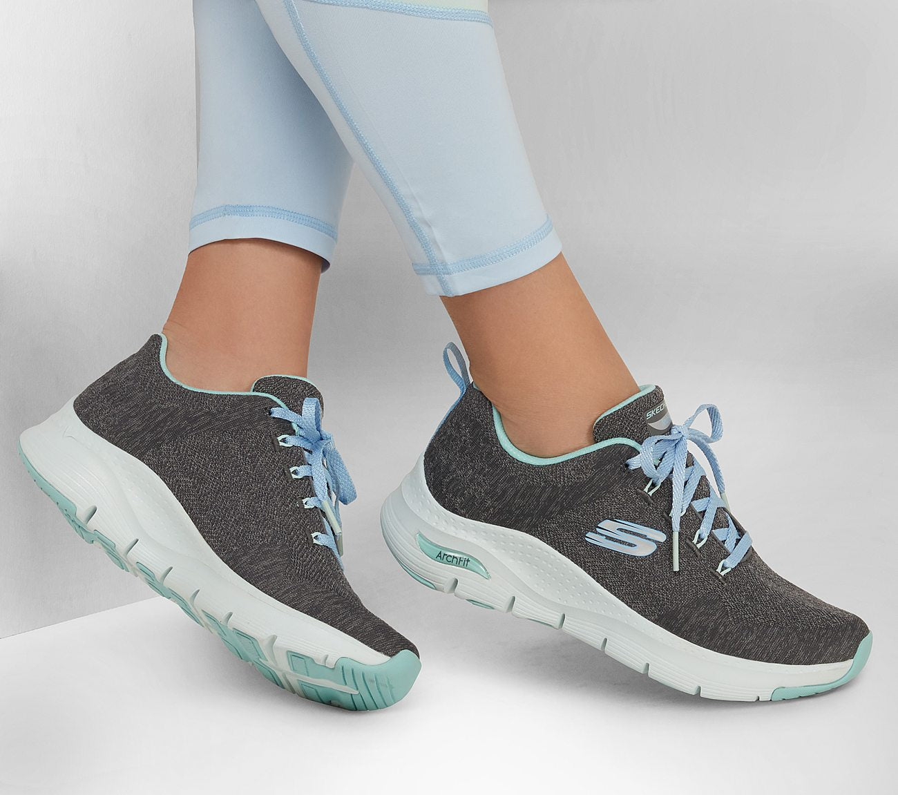 Arch Fit - Comfy Wave Shoe Skechers
