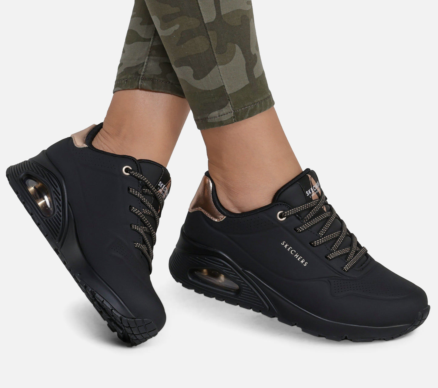 Wide Fit: Uno - Shimmer Away Shoe Skechers.se