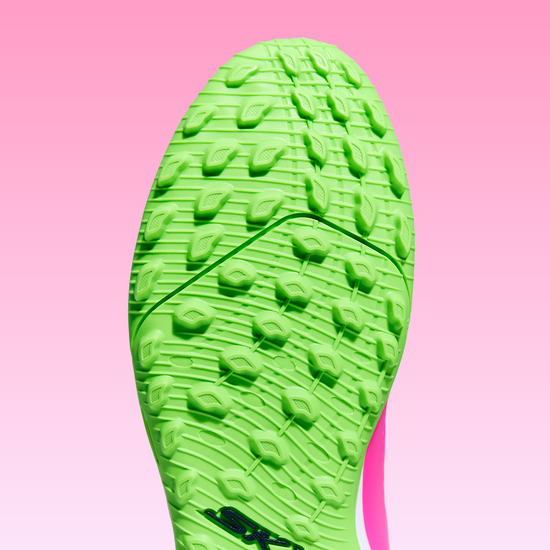 Fotbollsskor för konstgräsplaner (Turf)