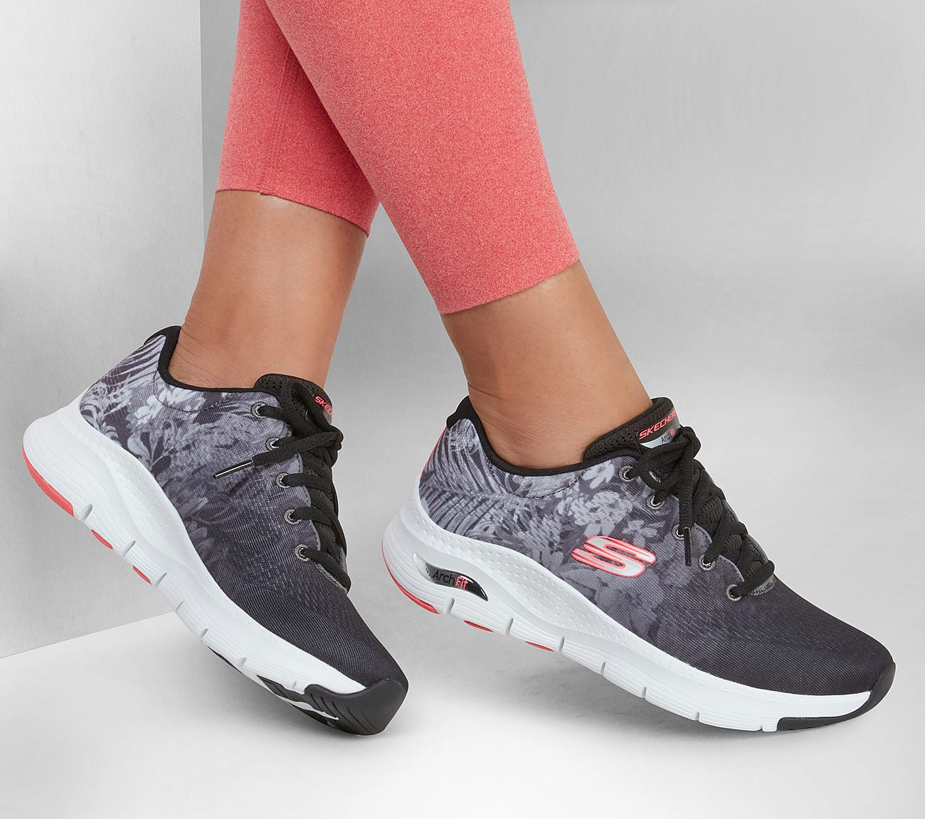 Arch Fit - New Tropic Shoe Skechers